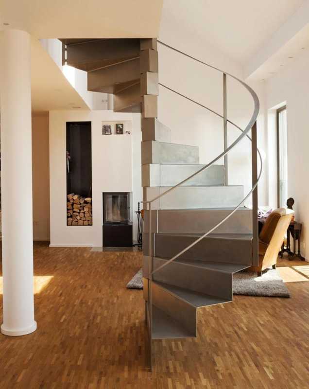 Treppenanlage aus Edelstahl